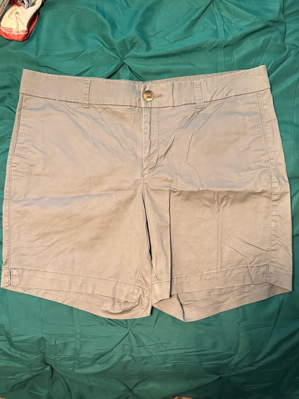 Old Navy Women's Light Gray Stretch Cotton Bermuda Shorts